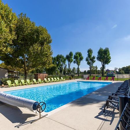 L'Oasis Des Dombes Hotell Ambérieux-en-Dombes Eksteriør bilde