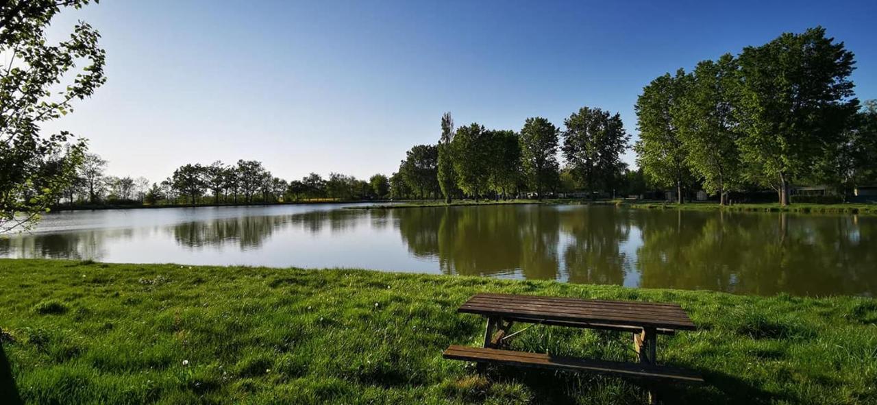 L'Oasis Des Dombes Hotell Ambérieux-en-Dombes Eksteriør bilde